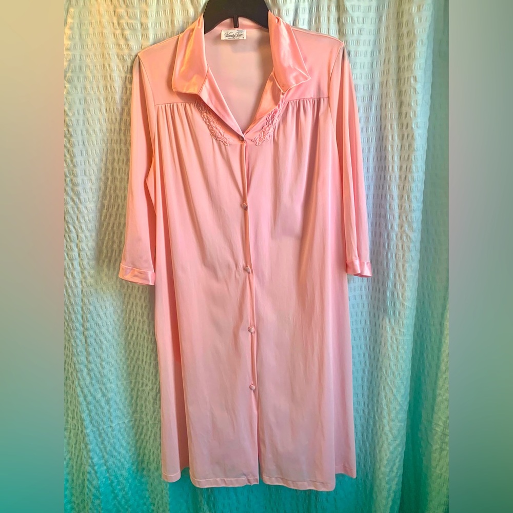 Vanity Fair Short Pink Robe